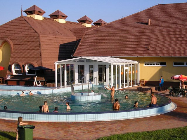 Gunaras Gyógyfürdő